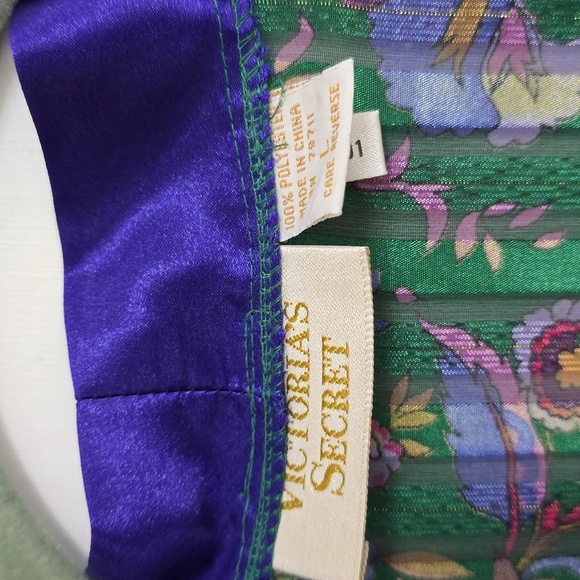 Vintage Victoria's Secret Green Floral Stripes Button front night shirt - Picture 5 of 10